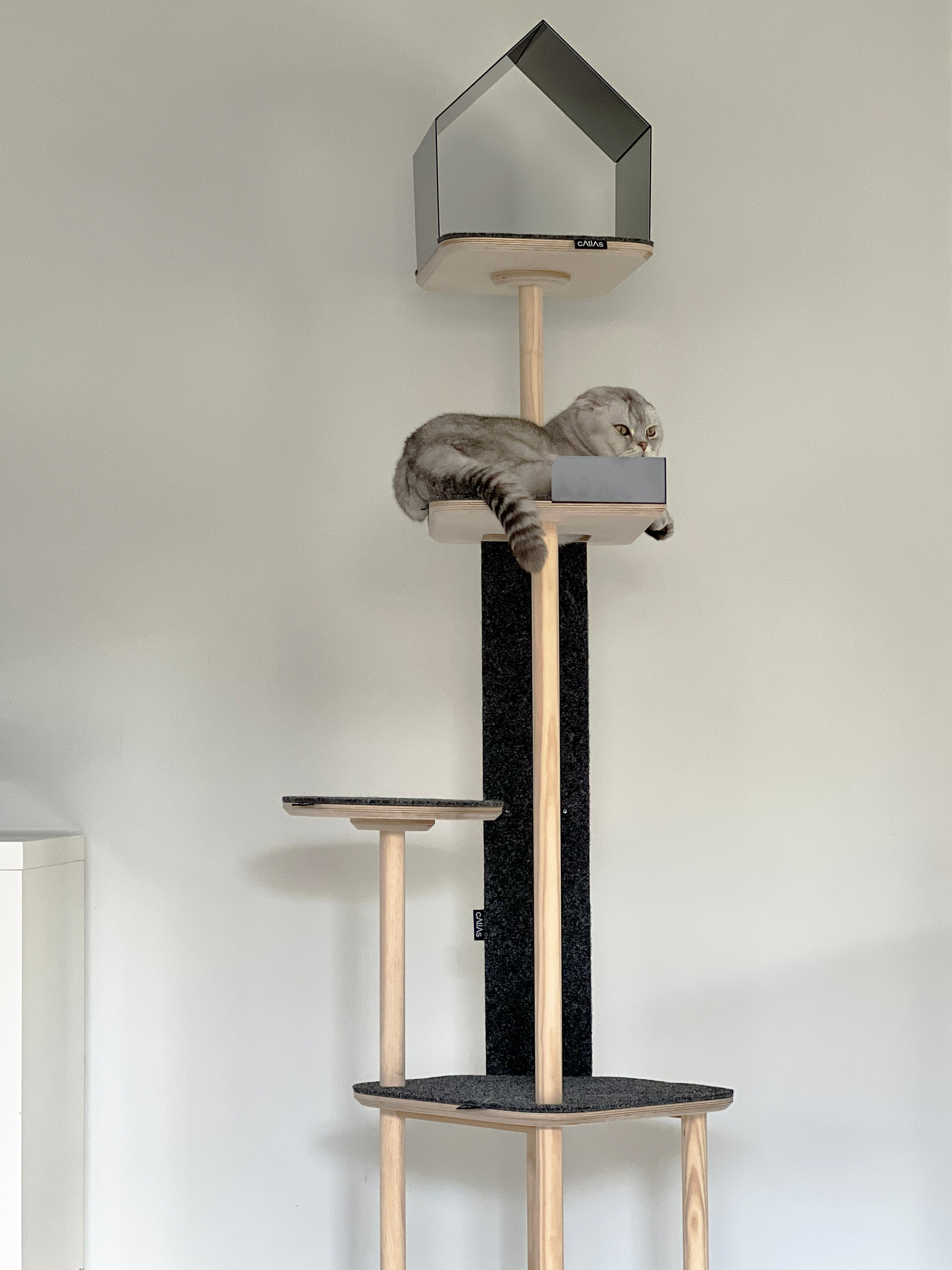 Atlas Cat Tower: